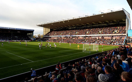 两纪录背后 两纪录背后